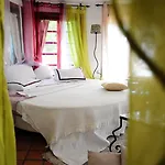 Uma Casa A Beira Sol 4*