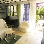 Uma Casa A Beira Sol فندق مبيت وإفطار لاغوس