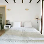 Uma Casa A Beira Sol 4*