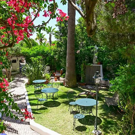 Uma Casa A Beira Sol לינה וארוחת בוקר לאגוּ‏ש