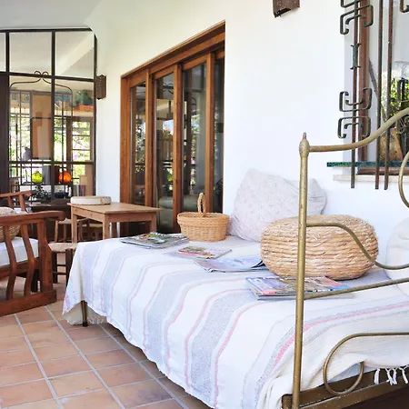 Uma Casa A Beira Sol לינה וארוחת בוקר 4*
