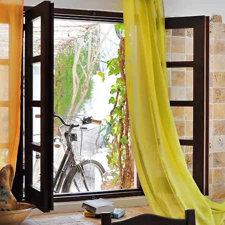 לינה וארוחת בוקר Uma Casa A Beira Sol