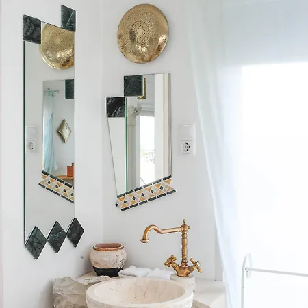 Uma Casa A Beira Sol