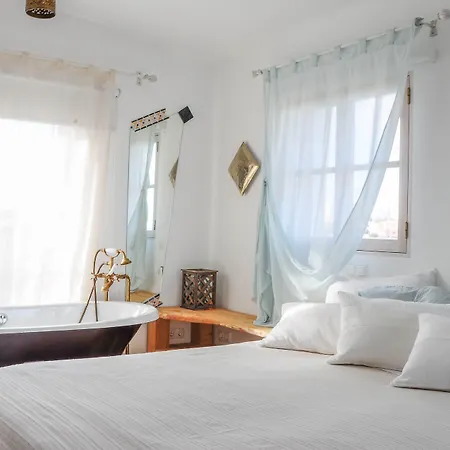 Uma Casa A Beira Sol לינה וארוחת בוקר