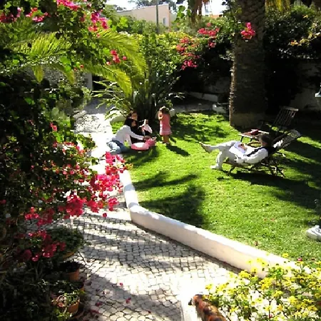 Uma Casa A Beira Sol 4*