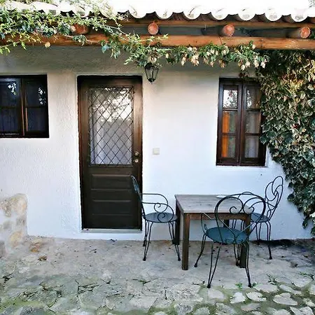Uma Casa A Beira Sol 3*