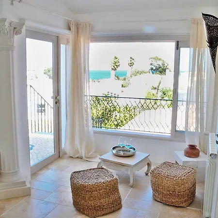לינה וארוחת בוקר Uma Casa A Beira Sol