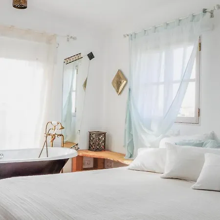 Uma Casa A Beira Sol לינה וארוחת בוקר 4*