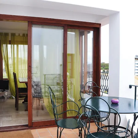 Uma Casa A Beira Sol 4* Lagos