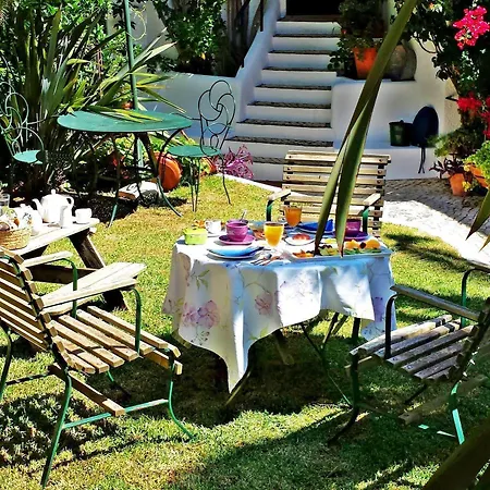 Uma Casa A Beira Sol Bed & Breakfast 3*