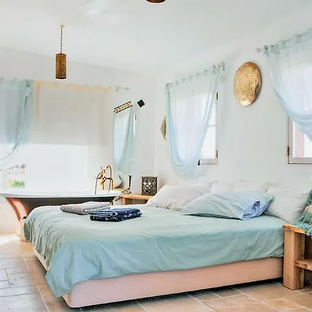 Uma Casa A Beira Sol