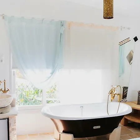 Bed & Breakfast Uma Casa A Beira Sol Lagos