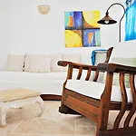 Uma Casa A Beira Sol