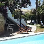 Uma Casa A Beira Sol
