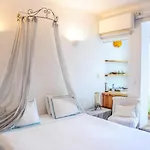 Uma Casa A Beira Sol 4* Lagos